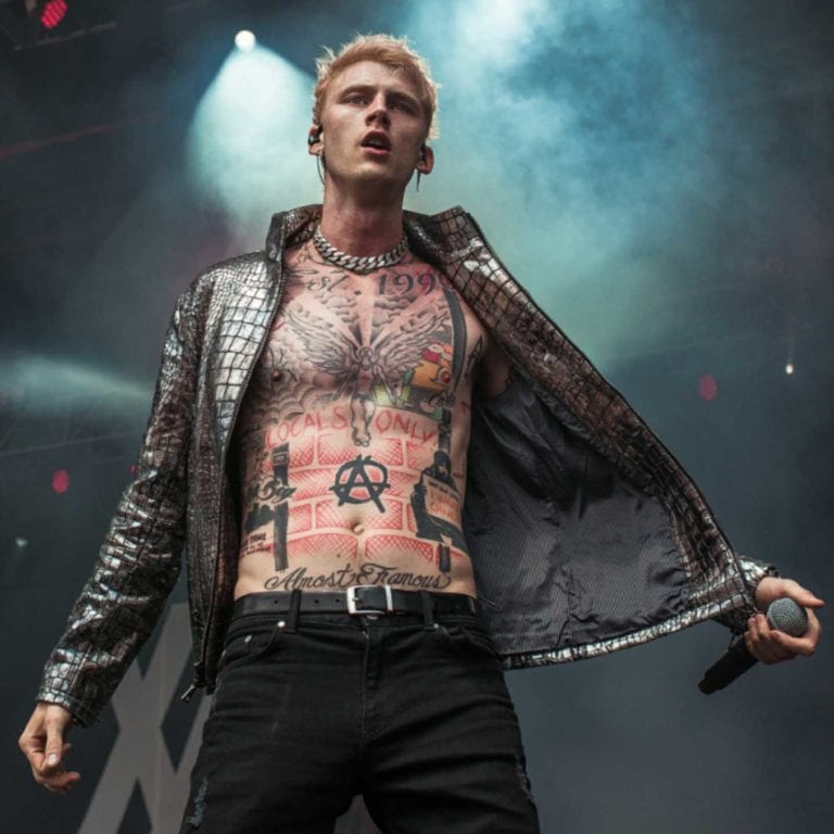 MGK NEW VISUAL 360 MAGAZINE GREEN DESIGN POP NEWS