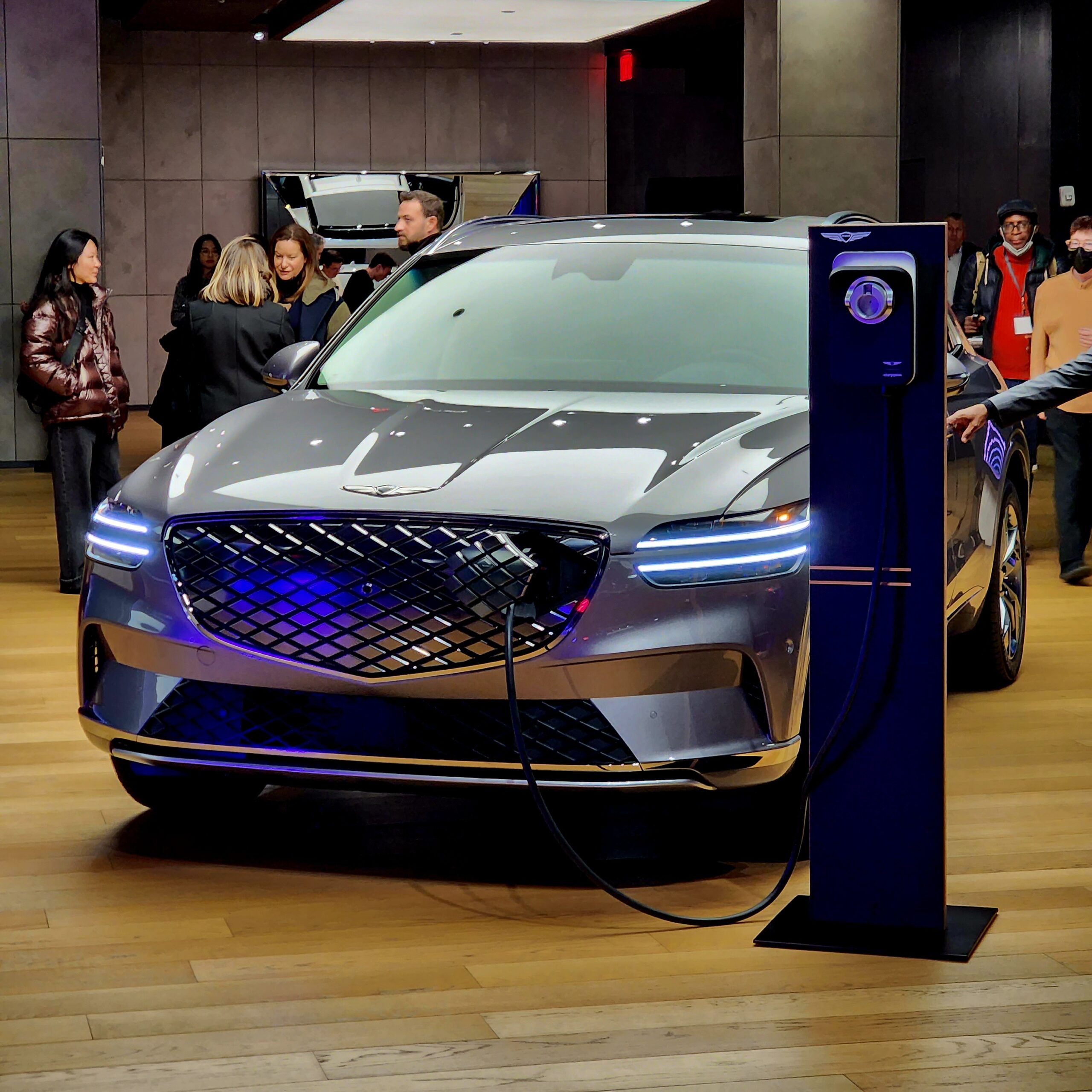 Genesis Motor and High Line Winter Lights presentation via 360 MAGAZINE in NYC. 

