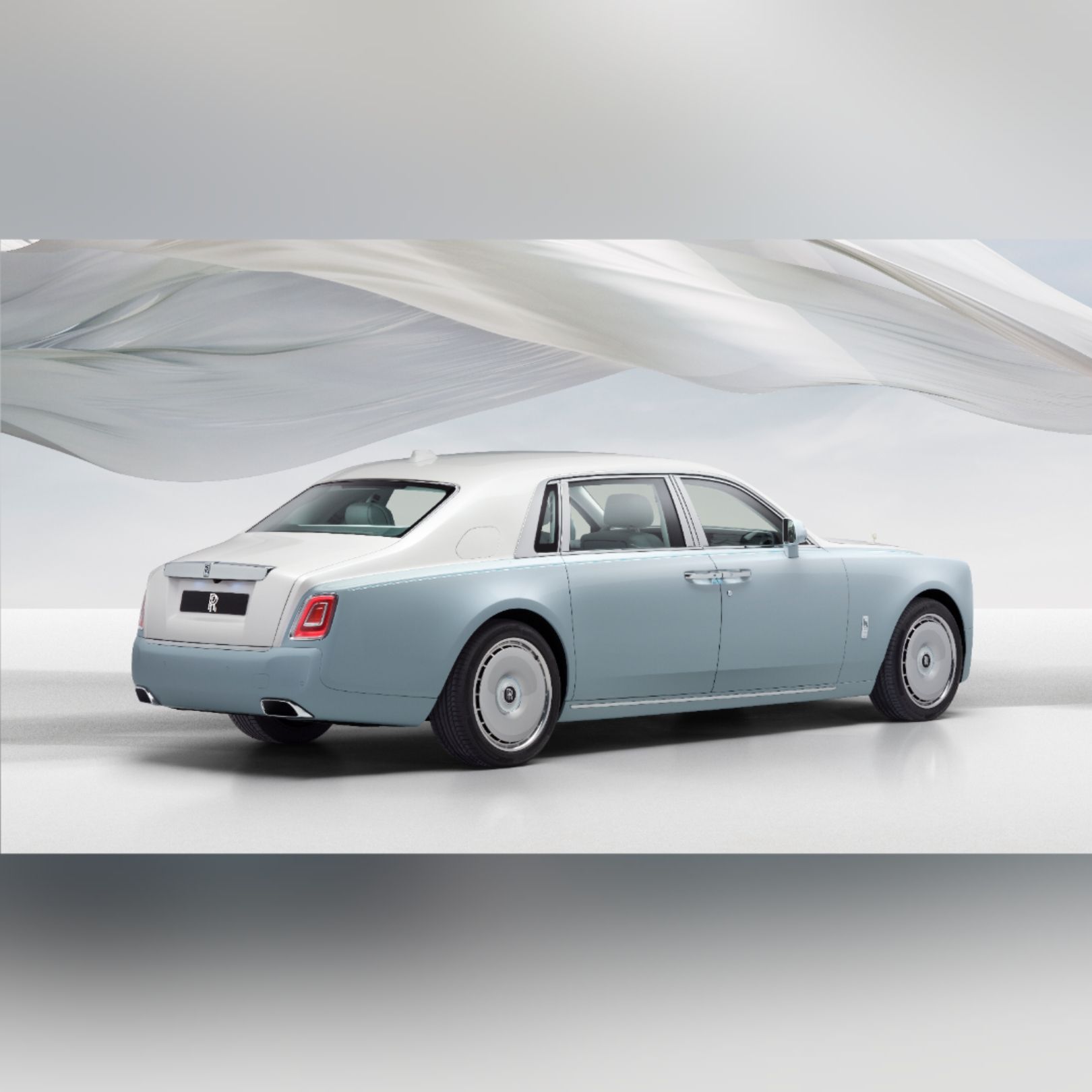 Rolls-Royce Phantom Scintilla via 360 MAGAZINE. 