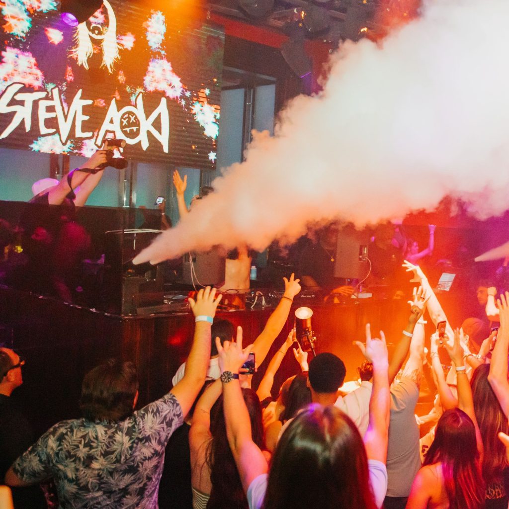 Steve Aoki performing at Aura Nightclub at Atlantis Paradise Island during the 4th annual Party like a Royal New Year’s Eve Celebration (Atlantis Paradise Island/Julian Wallace) via 360 MAGAZINE.