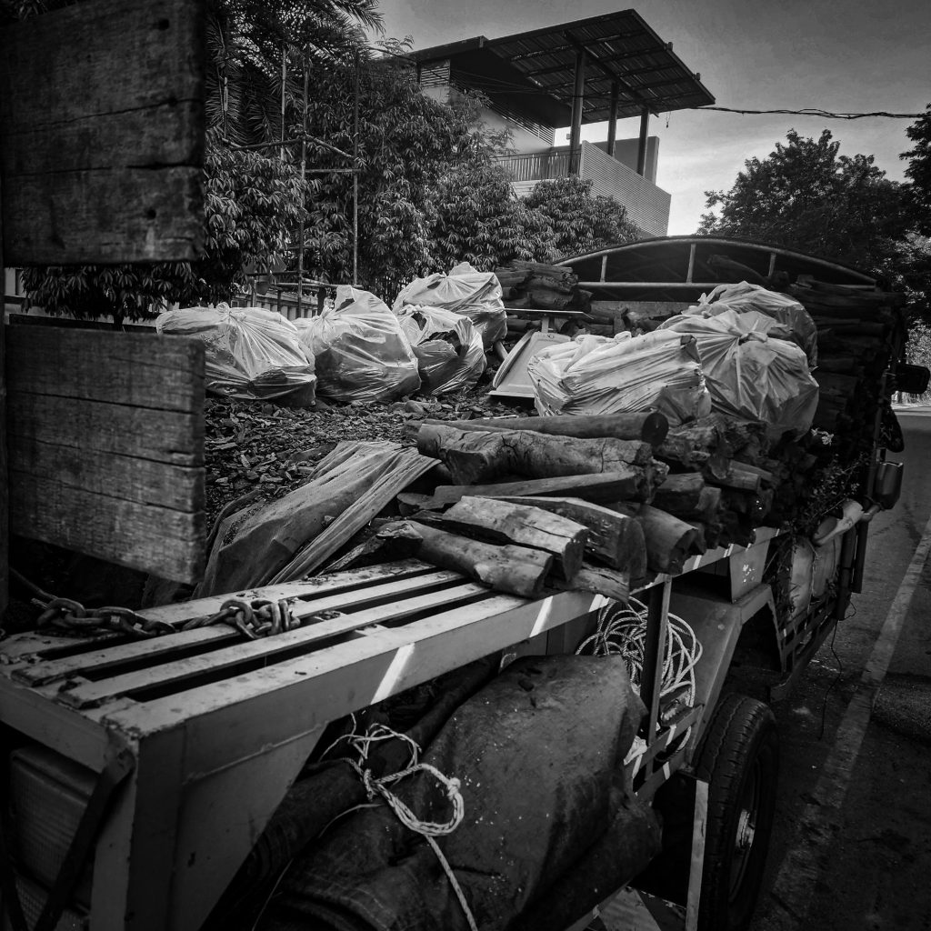 A Phnom Penh haul captured by Vaughn Lowery via 360 MAGAZINE. 